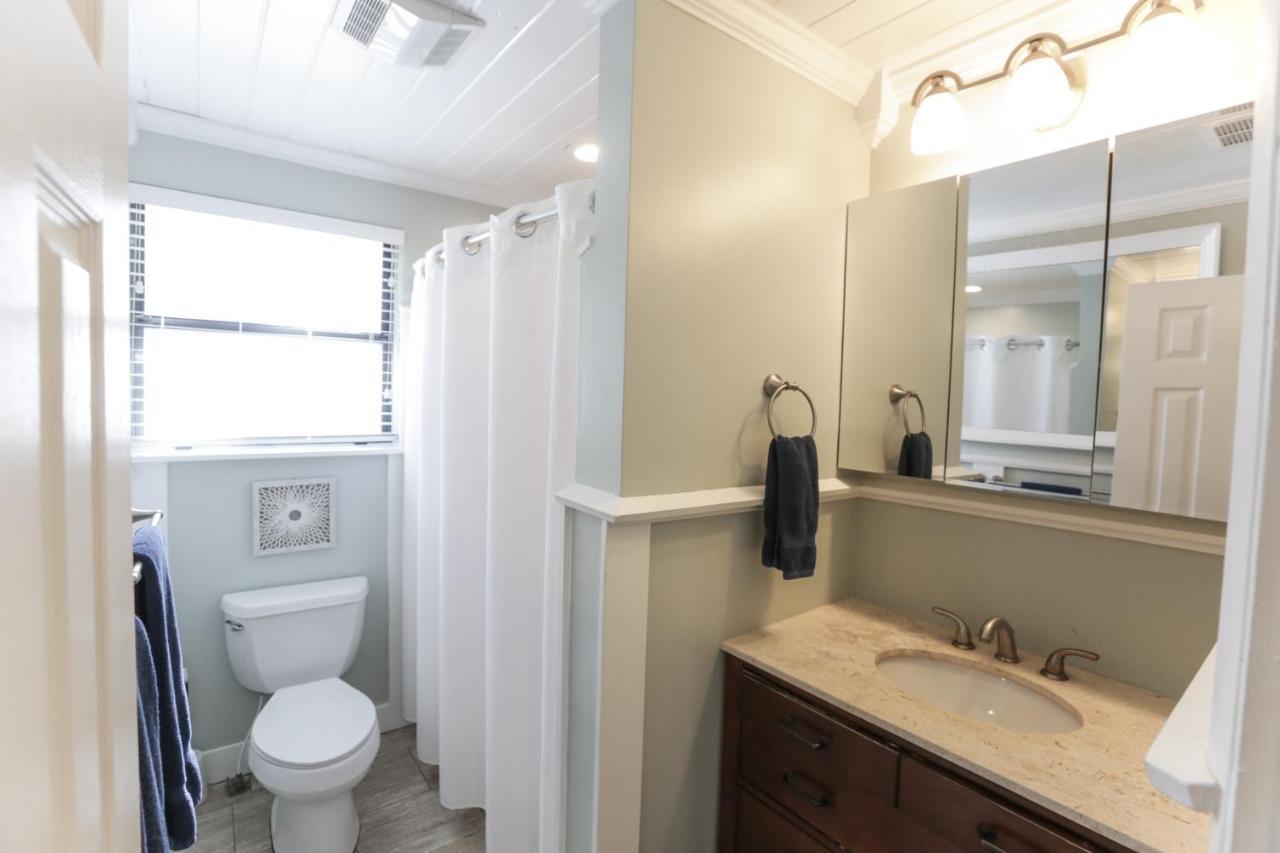 Pool & Hot Tub Home W Game Room! 1 Mile To Beach! شاطئ جاكسونفيل المظهر الخارجي الصورة